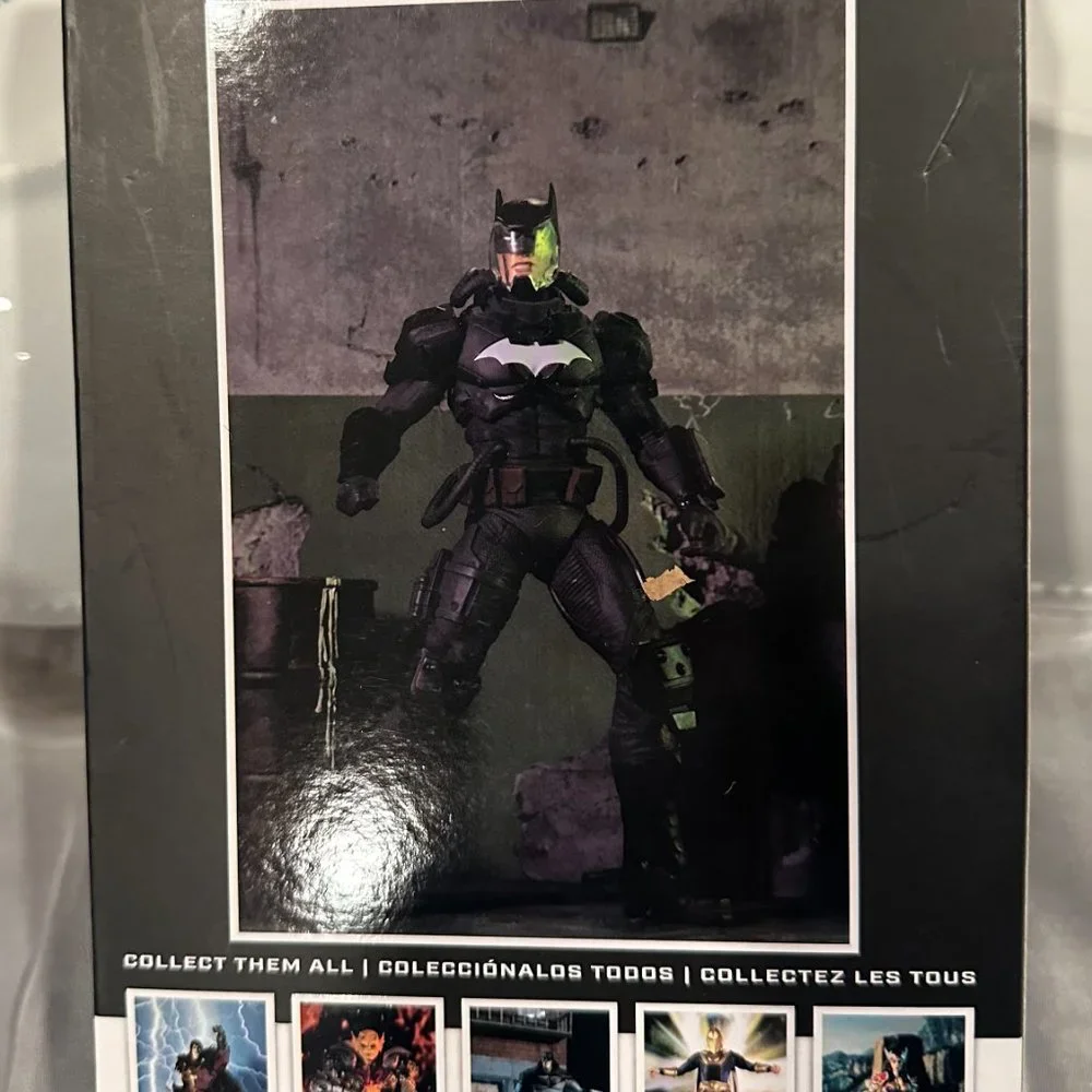 DC Multiverse Batman Hazmat Suit - Picture 2 of 2